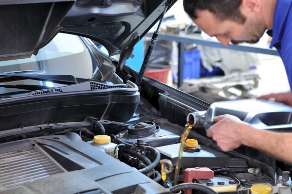 ¿Cuánto aceite necesita mi auto en realidad?