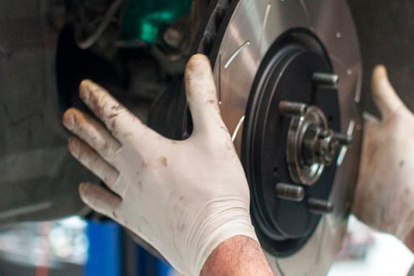 Los frenos de mi auto se han alargado: ¿qué hacer?