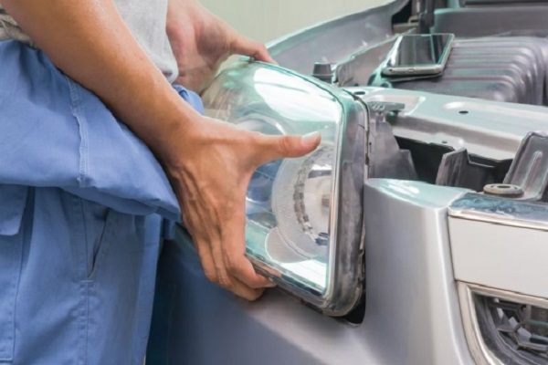 Cómo reemplazar los faros de tu auto