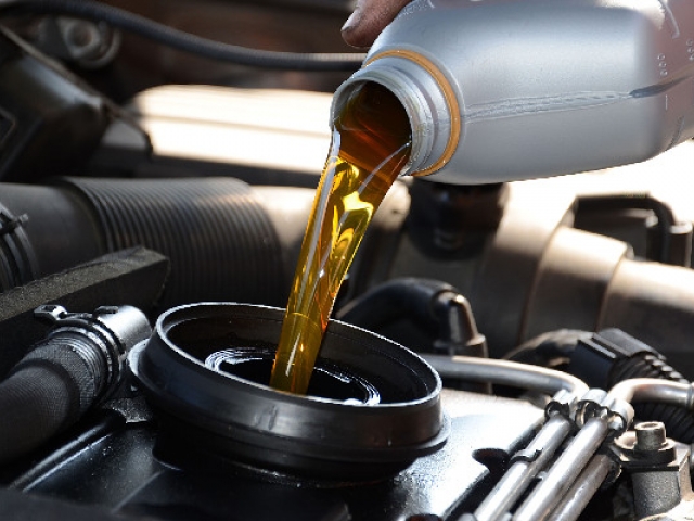 Como cambiar el aceite de tu auto en 6 pasos