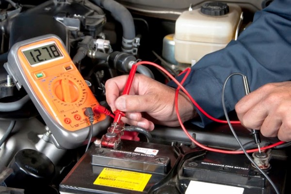 3 causas por las cuales un auto puede tironear